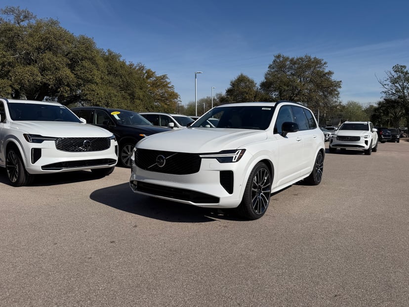 2026 Volvo XC90 - Image 1
