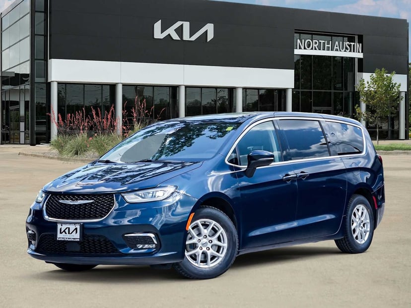 2023 Chrysler Pacifica - Image 1
