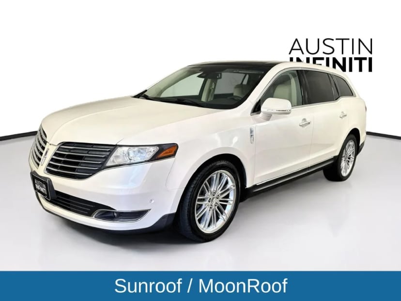 2019 Lincoln MKT - Image 1