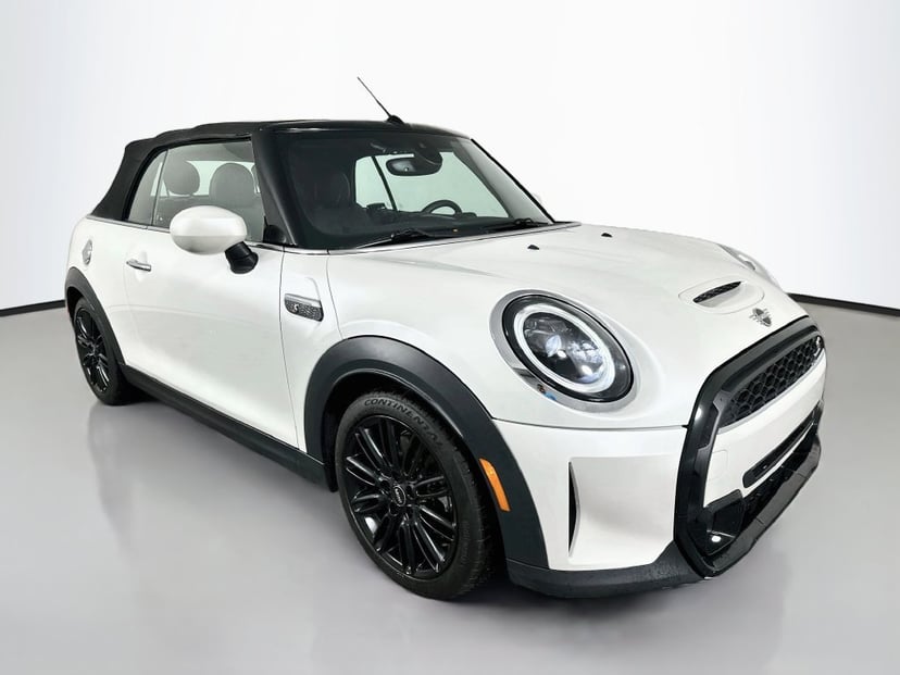 2024 MINI Hardtop - Image 1
