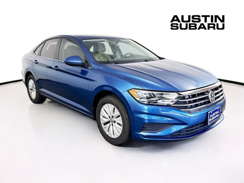 2019 Volkswagen Jetta - Image 2