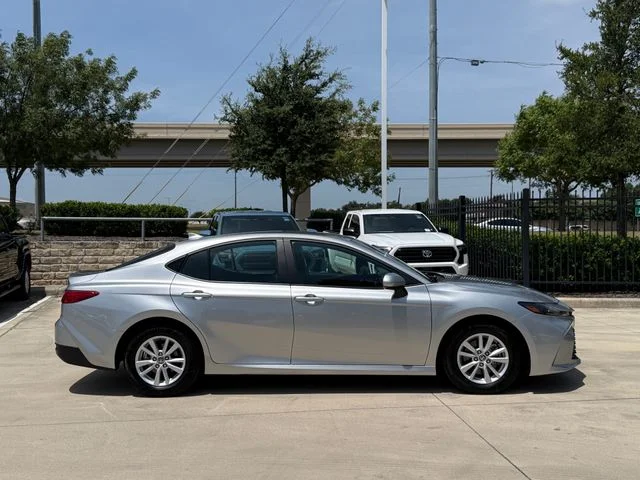 2025 Toyota Camry - Image 2
