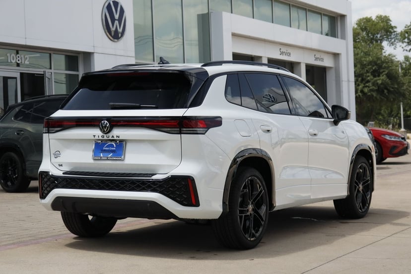 2026 Volkswagen Tiguan - Image 3