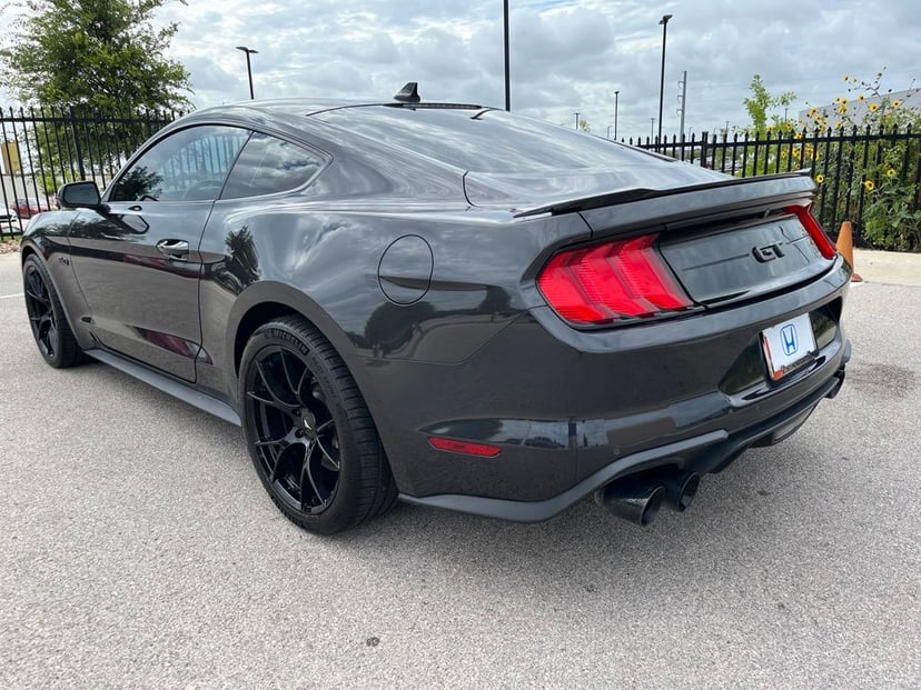 2022 Ford Mustang - Image 3