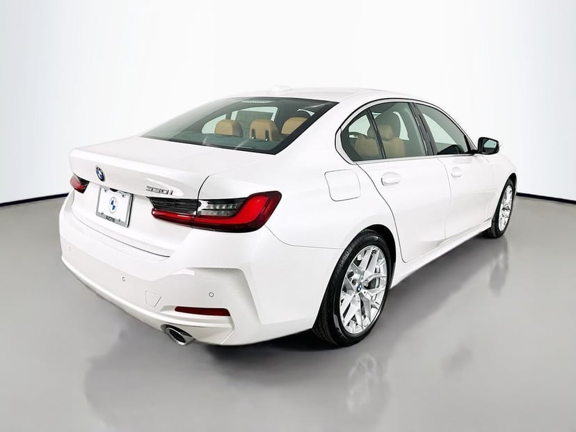 2026 BMW 3 Series - Image 3