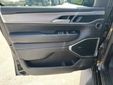 2026 Jeep Grand Wagoneer L - Preview 15