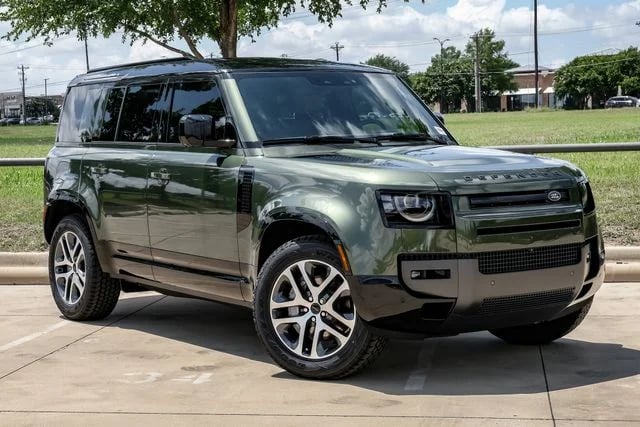 2026 Land Rover Defender 110 X-Dynamic SE 4D Sport Utility Green - Image 2