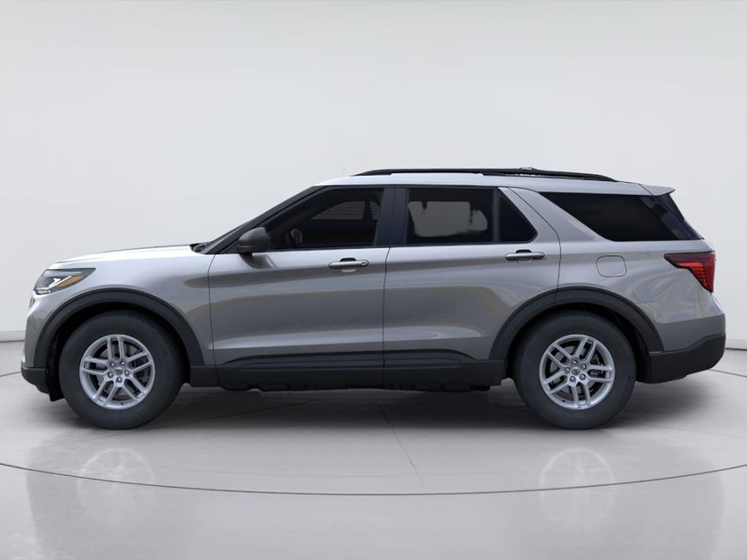 2026 Ford Explorer - Image 2