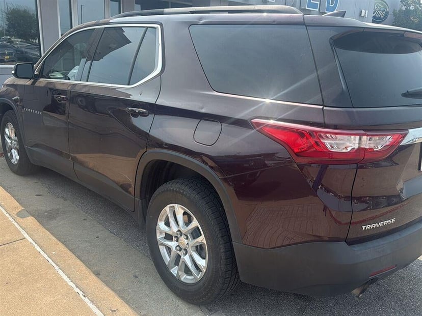 2019 Chevrolet Traverse - Image 3