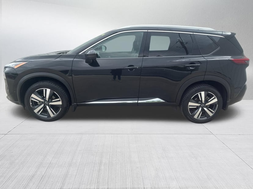 2023 Nissan Rogue - Image 2