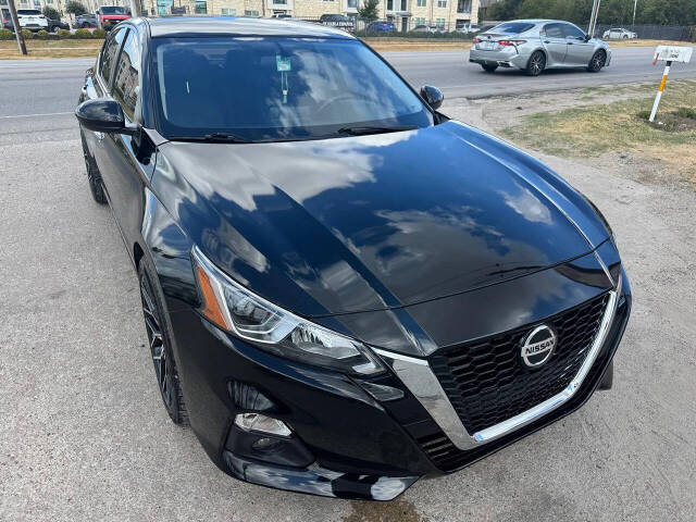2020 Nissan Altima - Image 1