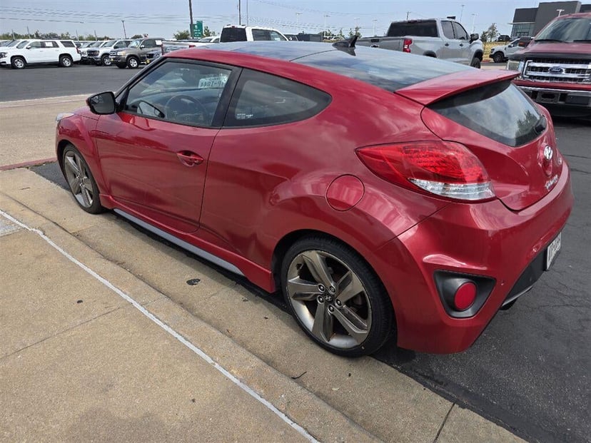 2015 Hyundai veloster - Image 3