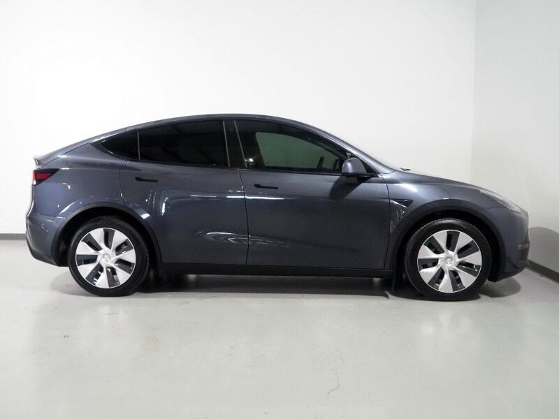2021 Tesla Model Y - Image 2
