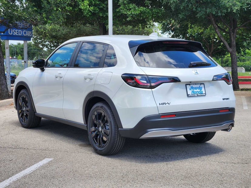 2027 Honda HR-V - Image 3
