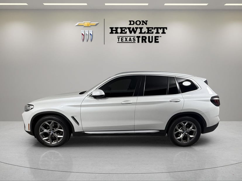 2022 BMW X3 - Image 2