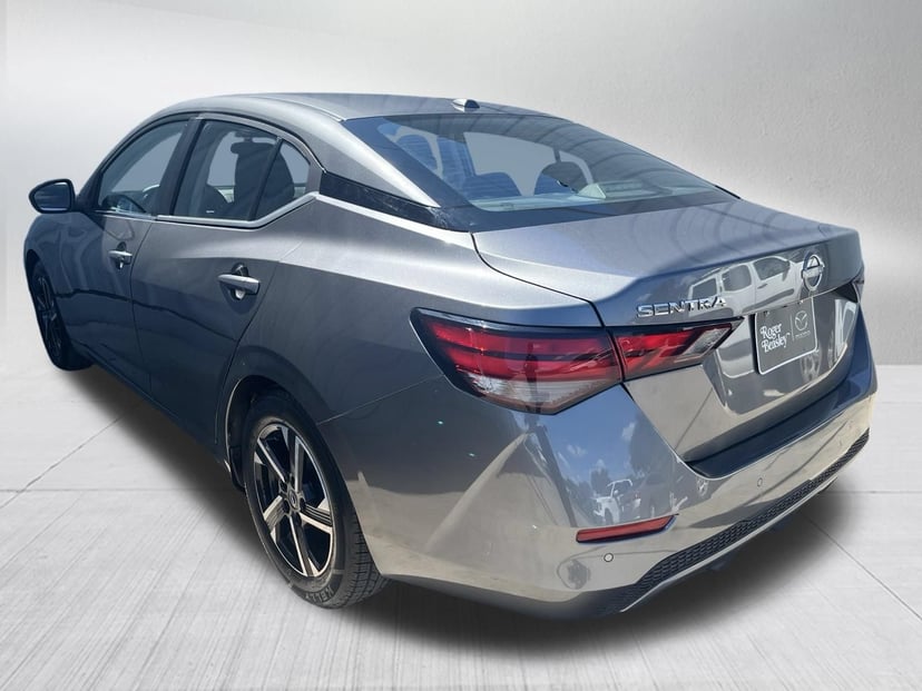 2025 Nissan Sentra - Image 3