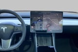 2020 Tesla Model 3 - Preview 6
