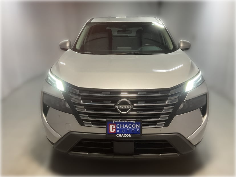 2025 Nissan Rogue - Image 2