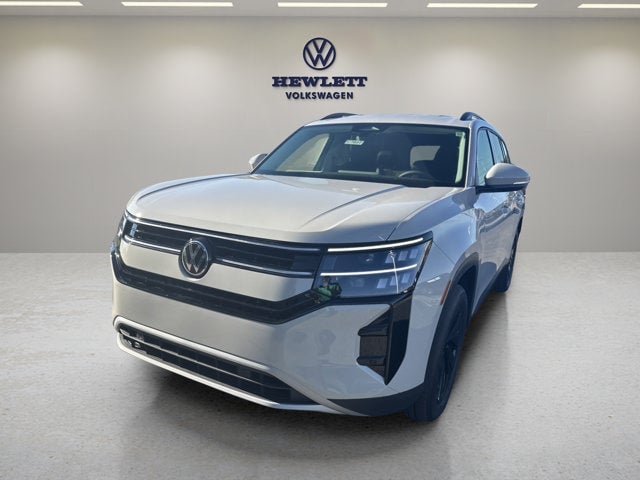 2027 Volkswagen Atlas - Image 1
