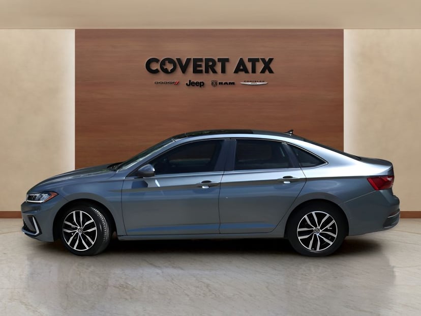 2025 Volkswagen Jetta - Image 2