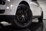 2026 Porsche Cayenne - Preview 12