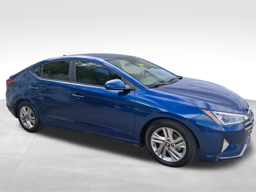 2019 Hyundai Elantra - Image 3