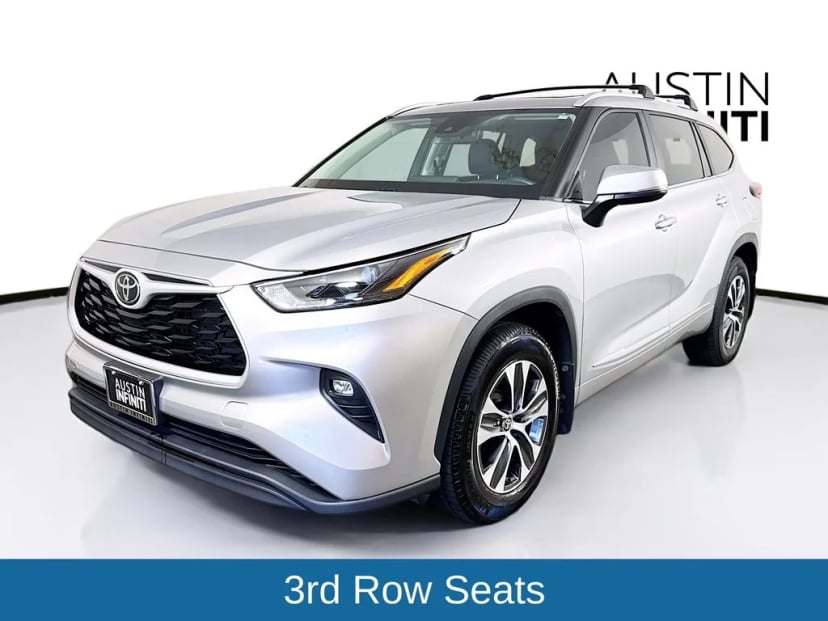 2023 Toyota Highlander - Image 1