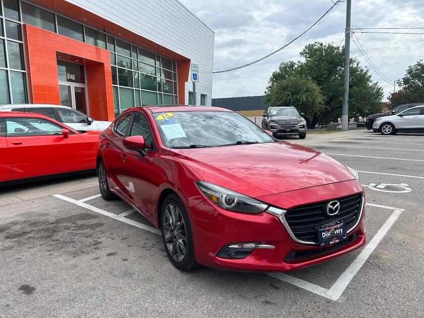 2018 Mazda Mazda3 - Image 2