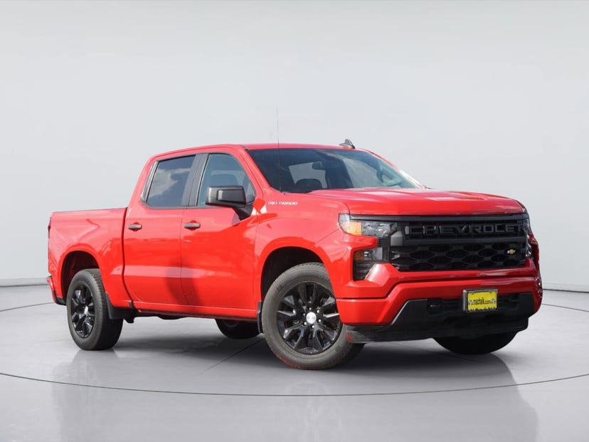 2022 Chevrolet Silverado - Image 2