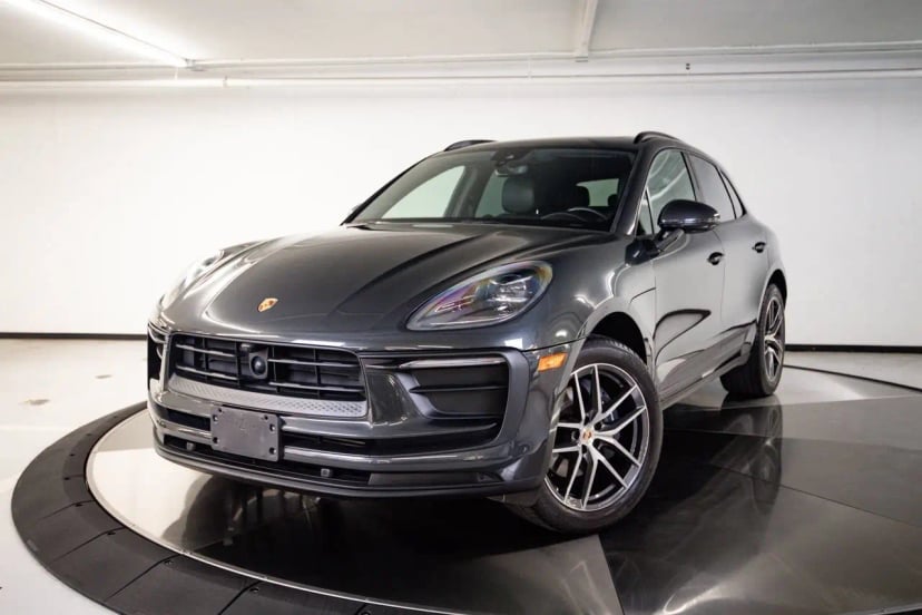 2024 Porsche Macan - Image 1