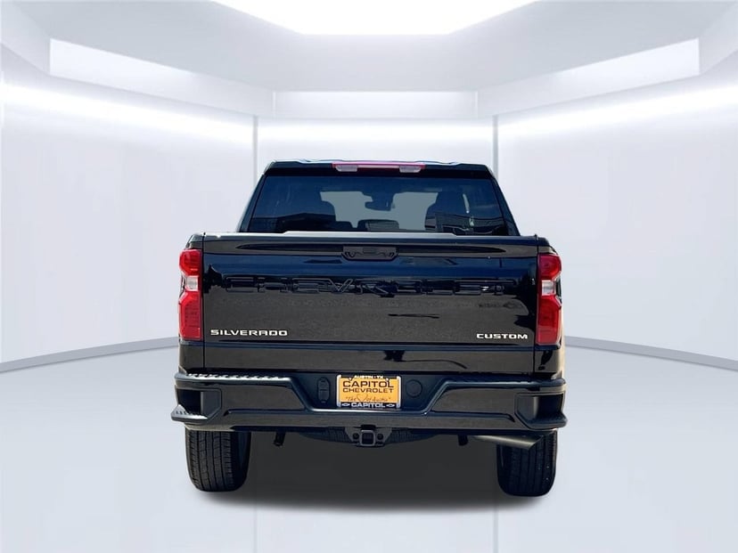 2026 Chevrolet Silverado 1500 - Image 2
