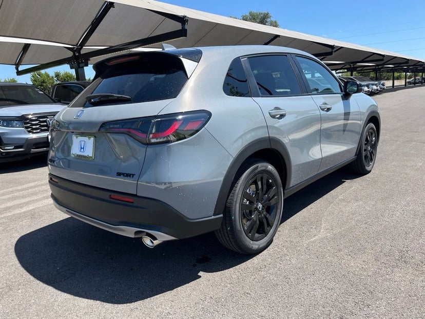 2027 Honda HR-V - Image 3
