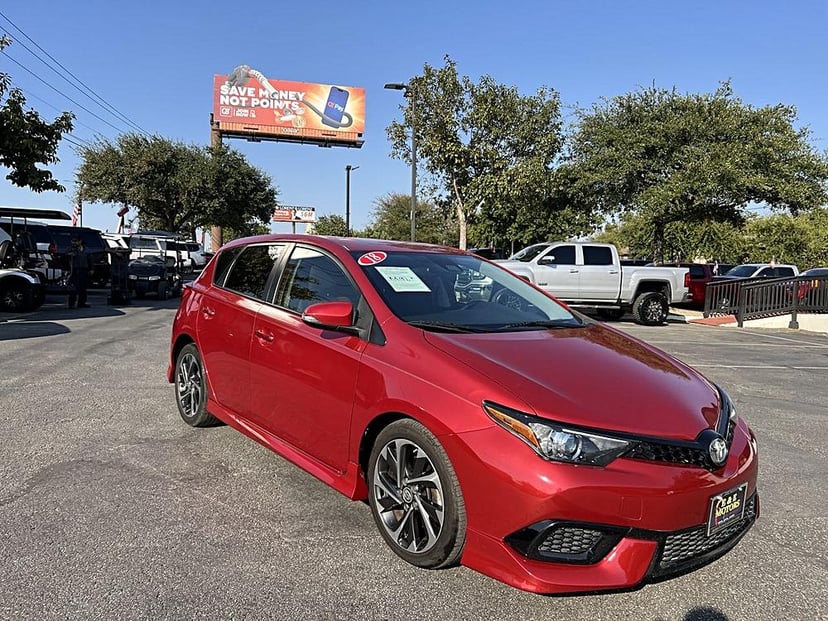 2018 Toyota Corolla iM - Image 1