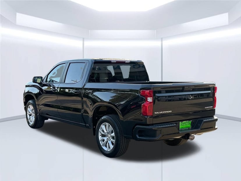 2026 Chevrolet Silverado 1500 - Image 2
