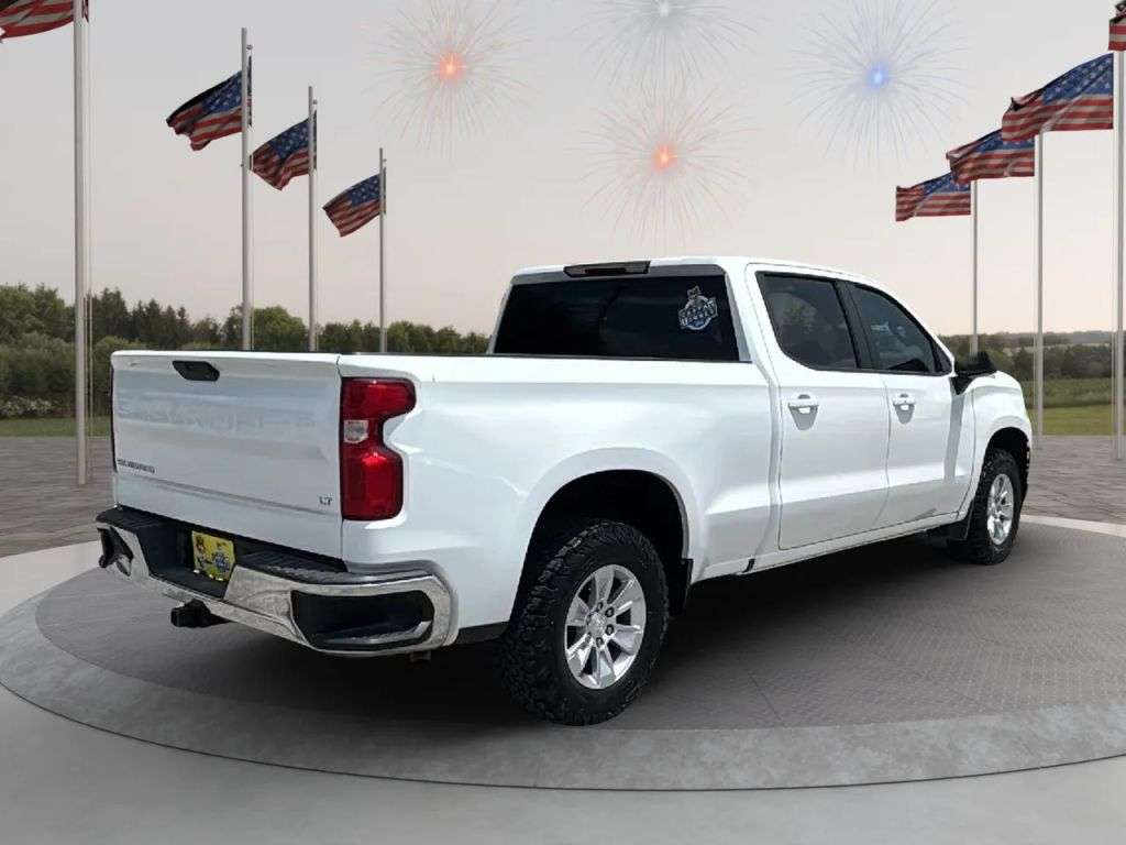 2020 Chevrolet Silverado 1500 - Image 3
