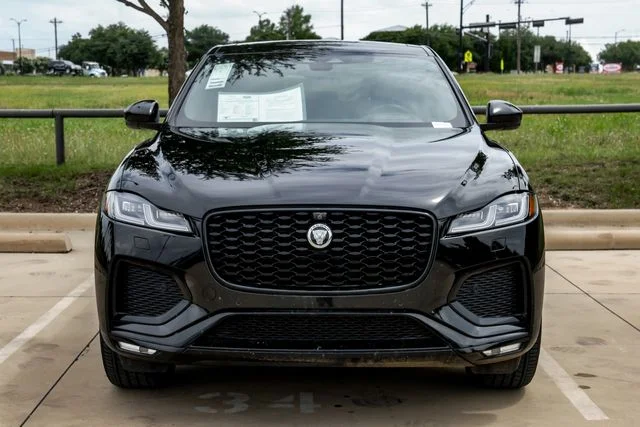 2026 Jaguar F-PACE - Image 2