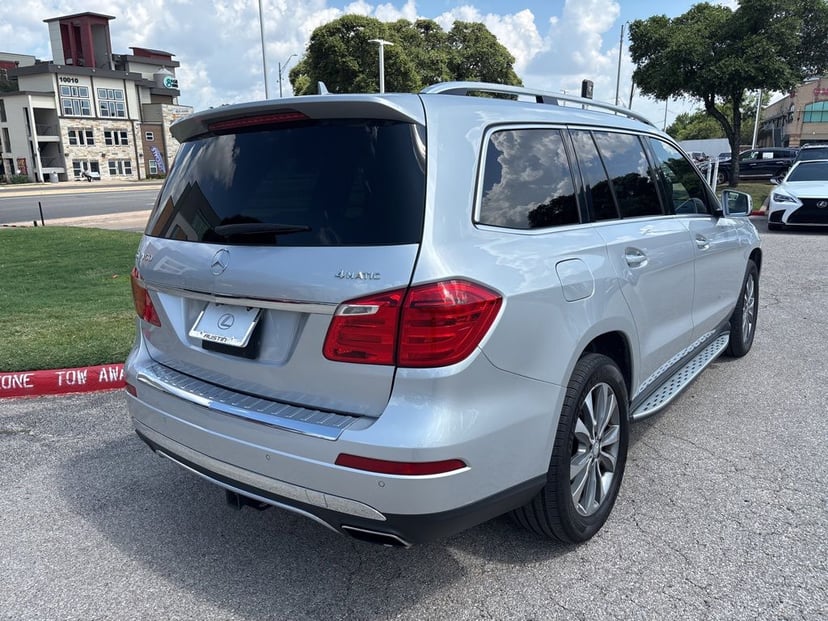 2016 Mercedes-Benz GL-Class - Image 2