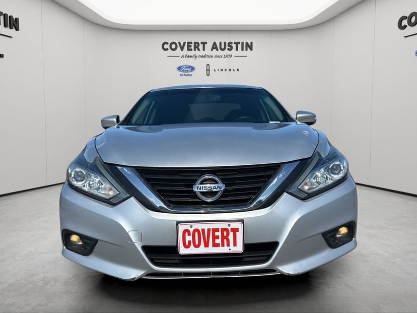 2017 Nissan Altima - Image 1
