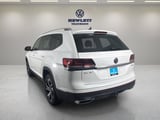 2023 Volkswagen Atlas - Preview 3