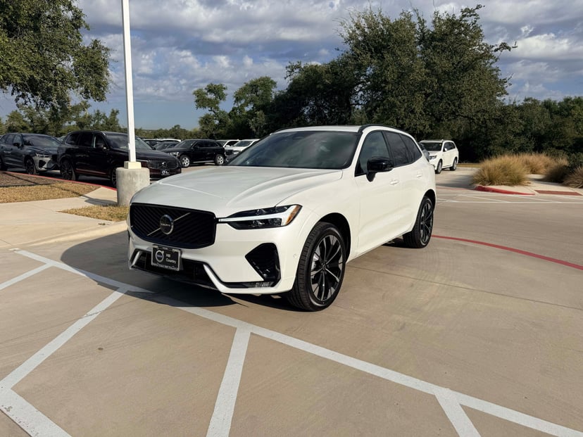 2026 Volvo XC60 - Image 1