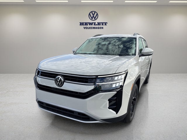 2027 Volkswagen Atlas - Image 1