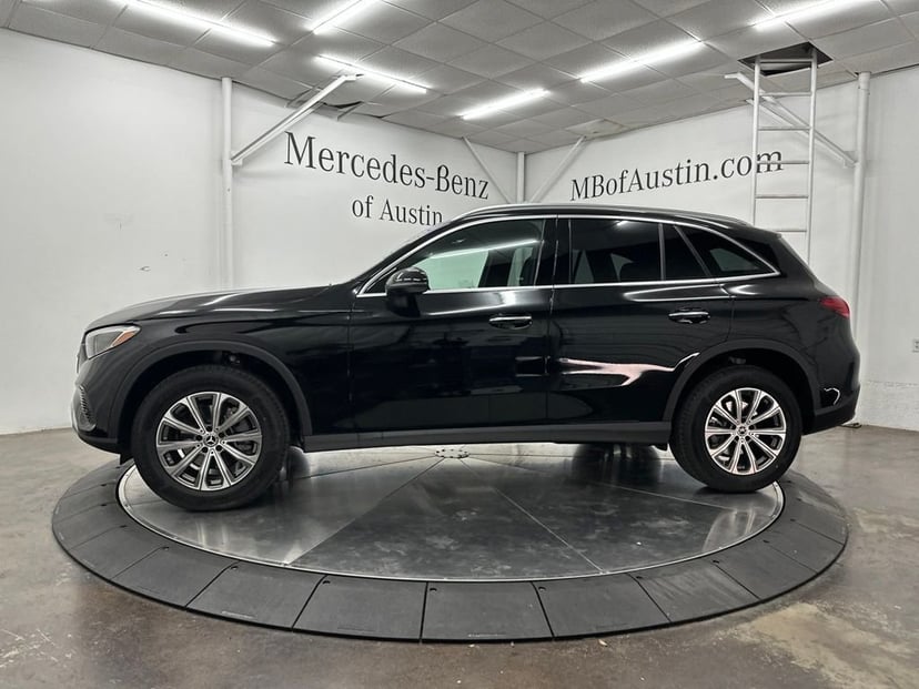2026 Mercedes-Benz GLC - Image 2