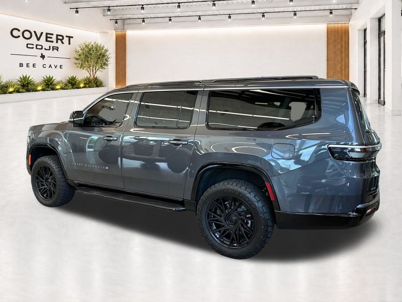 2026 Jeep Grand Wagoneer L - Image 3