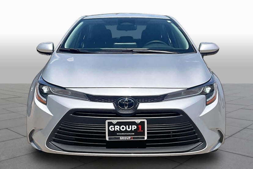 2025 Toyota Corolla - Image 3