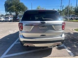 2016 Ford Explorer - Preview 6