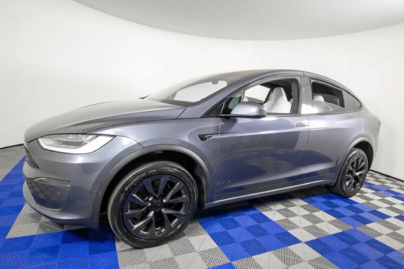 2023 Tesla Model X - Image 1