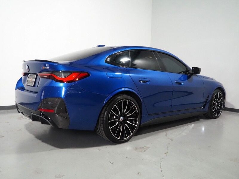 2023 BMW i4 - Image 3