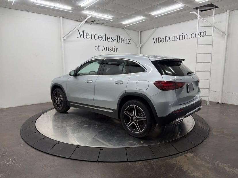 2026 Mercedes-Benz GLA-Class - Image 3