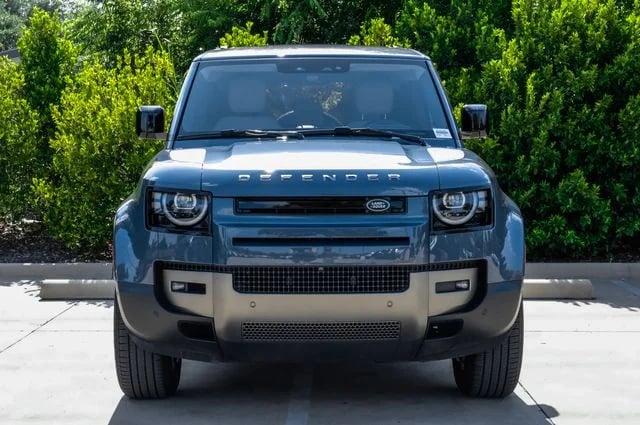 2026 Land Rover Defender - Image 3