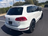 2017 Volkswagen Touareg - Preview 5